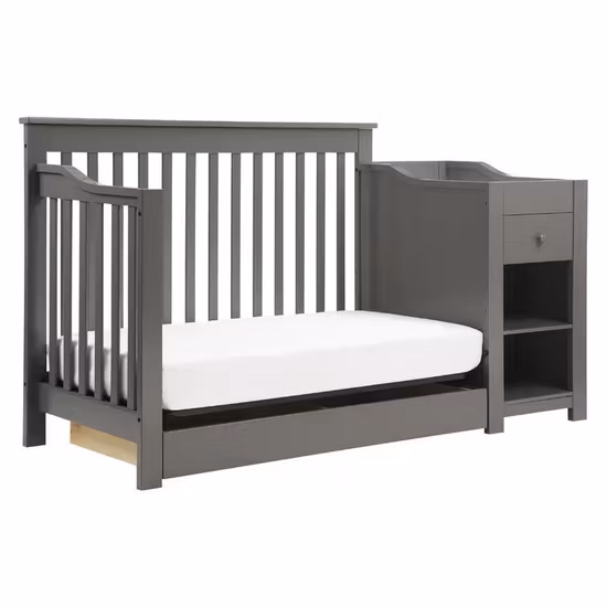 Babybett im amerikanischen Stil, Babybett aus massivem Holz mit Seitenschrank